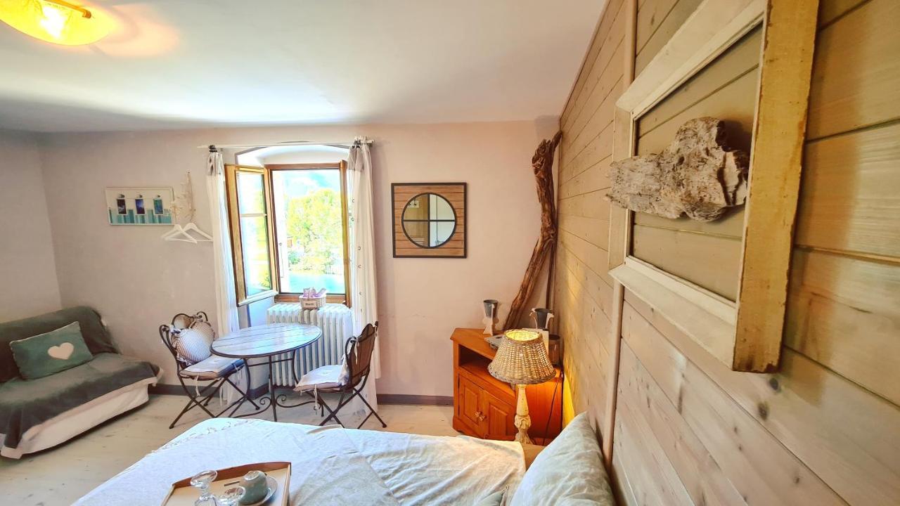 Le Doux Nid Bed & Breakfast Chanaz Exterior photo